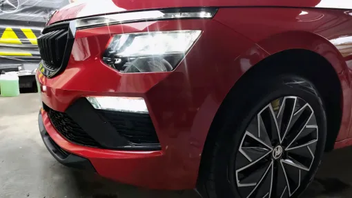 Réparation rapide pare-chocs rayé