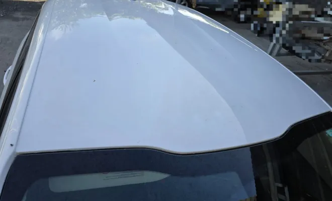 Notre intervention remplacement toit Peugeot 208