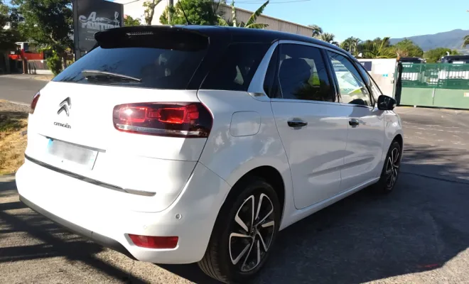 carrossier peintre à Saint Paul 97460 Zone de Cambaie