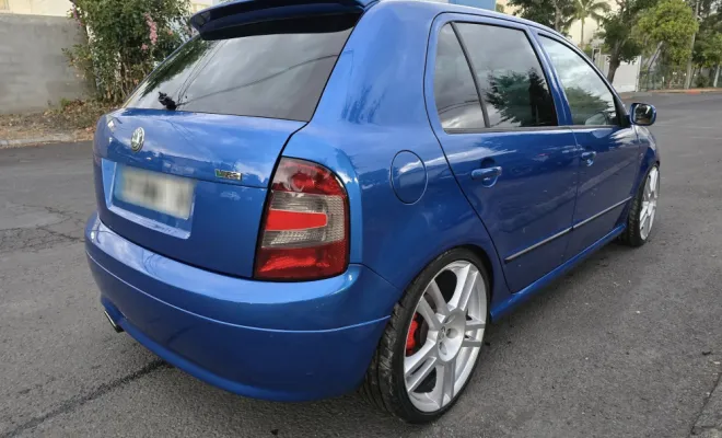 prix pour peinture complète 974 carrosserie peinture à Saint Paul AER Peinture