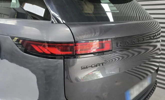 rayures effacées carrossier peintre 97460