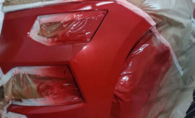 Rayures pare-chocs réparation carrosserie 97460